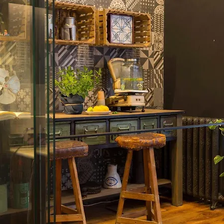 Eco Boutique Grau