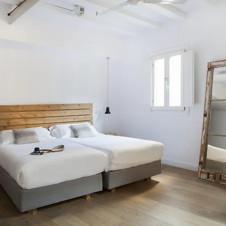 Eco Boutique Grau 2*