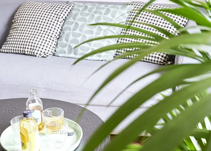 Eco Boutique Grau 2*